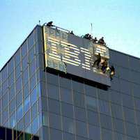IBM Bratislava - Výroba totemu a panelových nápisov